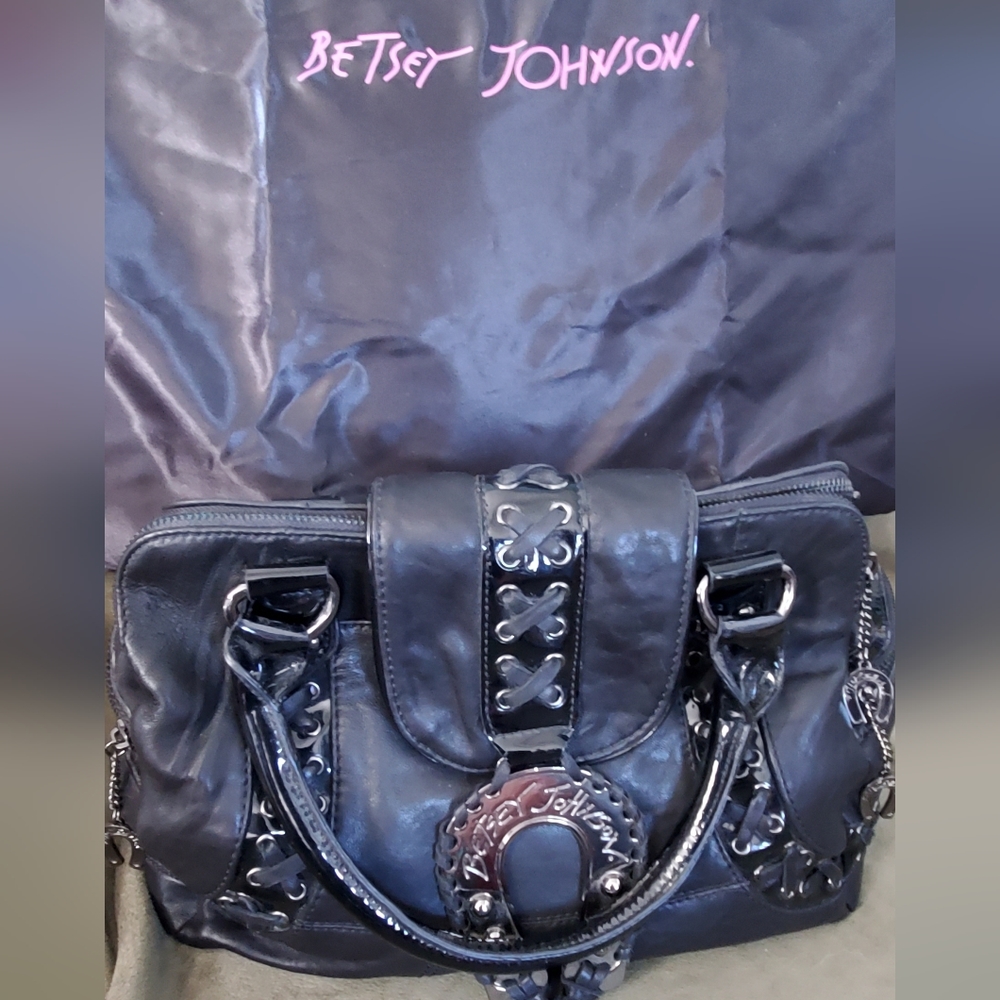 Betsey Johnson Vintage Black Leather Horseshoe Purse